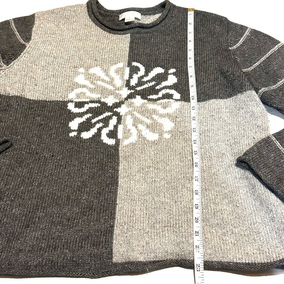 Christopher & Banks Gray and White Snowflake Medallion Silk Angora Sweater Large - Picture 7 of 8